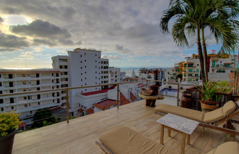 Sunsets Above Zona Romántica