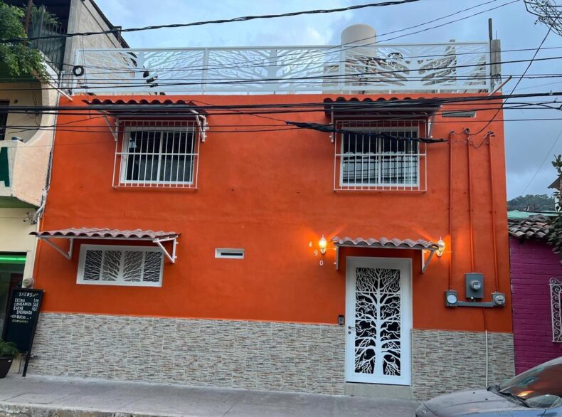 Affordable Zona Romántica Studio